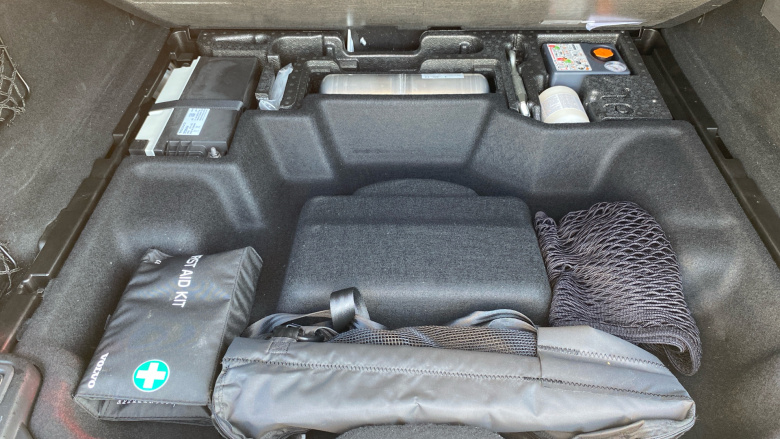 Volvo Xc60 2.0 B4D R DESIGN Pro 5dr AWD Geartronic Diesel Estate